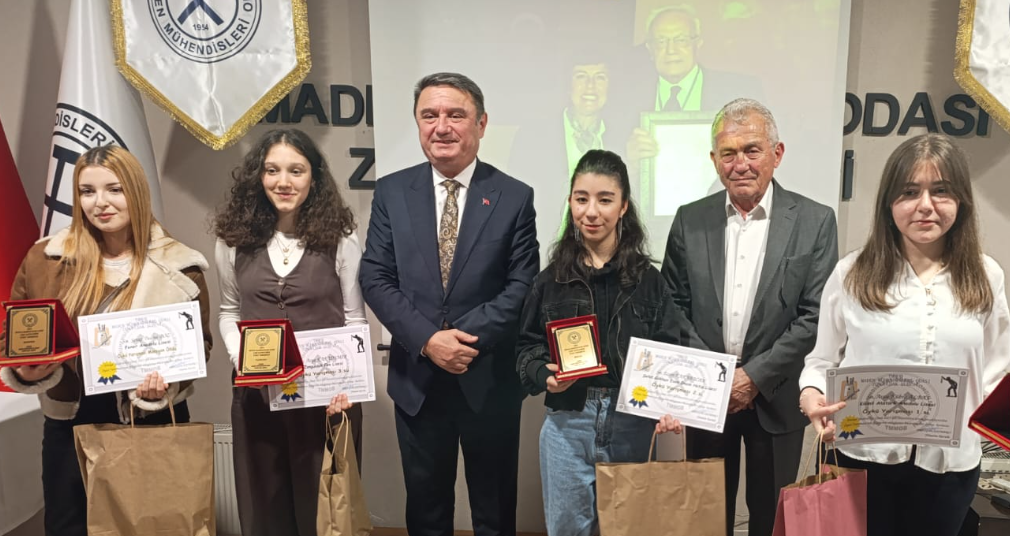 Genç Yetenekler Ödüllendirildi 4 Aralık Dünya Madenciler Günü etkinlikleri kapsamında düzenlenen resim, şiir,