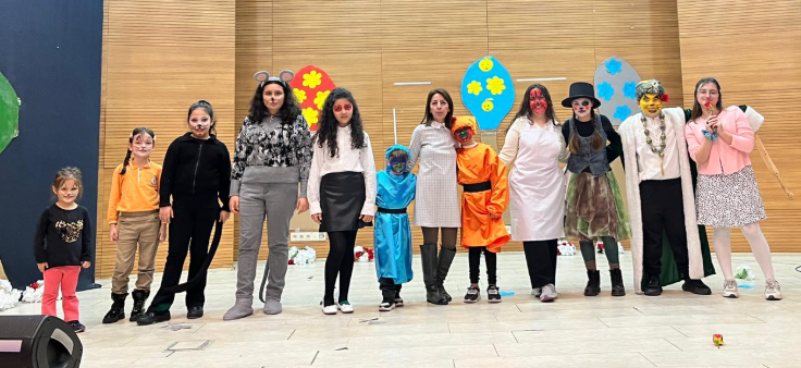 Gençlik Merkezi’nin bu yıl sahneye koyduğu müzikal çocuk oyunu, utangaçlık