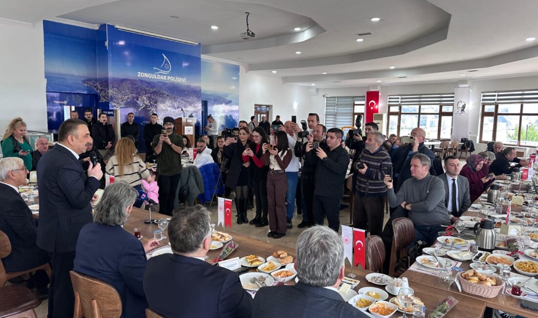 Zonguldak Valisi Osman Hacıbektaşoğlu, 10 Ocak Çalışan Gazeteciler Günü dolayısıyla